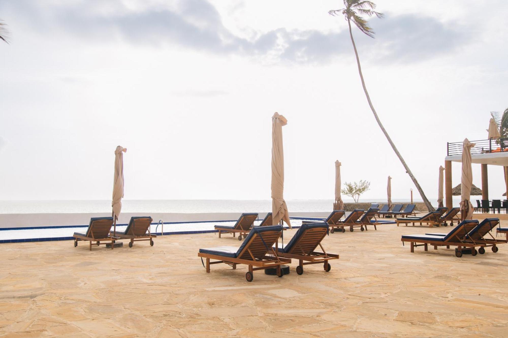 Royal Mandarin Hotel & Resort Pwani Mchangani Exterior photo