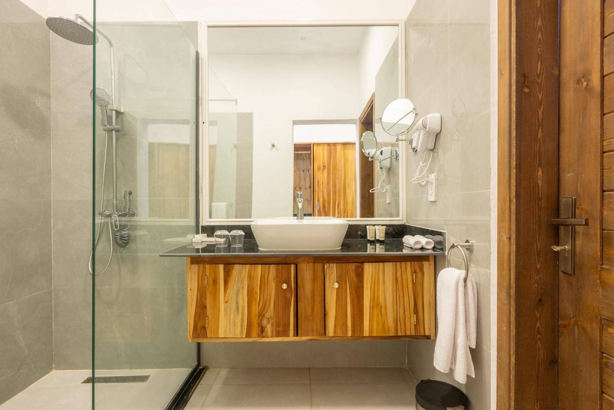 Royal Mandarin Hotel & Resort Pwani Mchangani Exterior photo